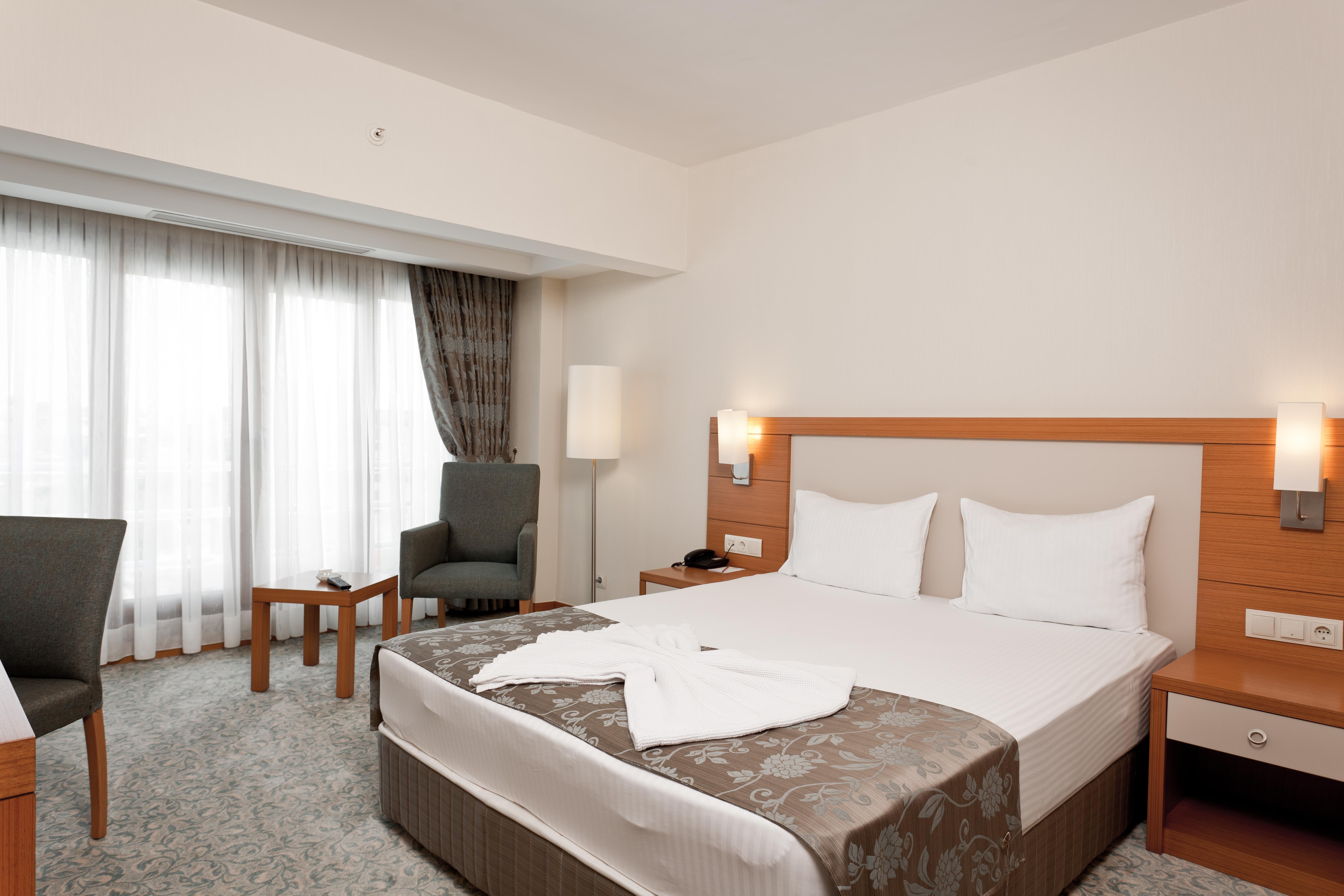 Mercia Hotels & Resorts Бююкчекмедже Экстерьер фото
