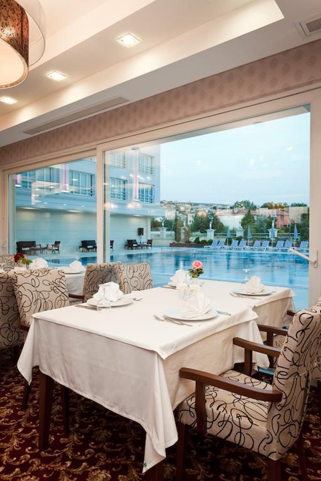 Mercia Hotels & Resorts Бююкчекмедже Экстерьер фото