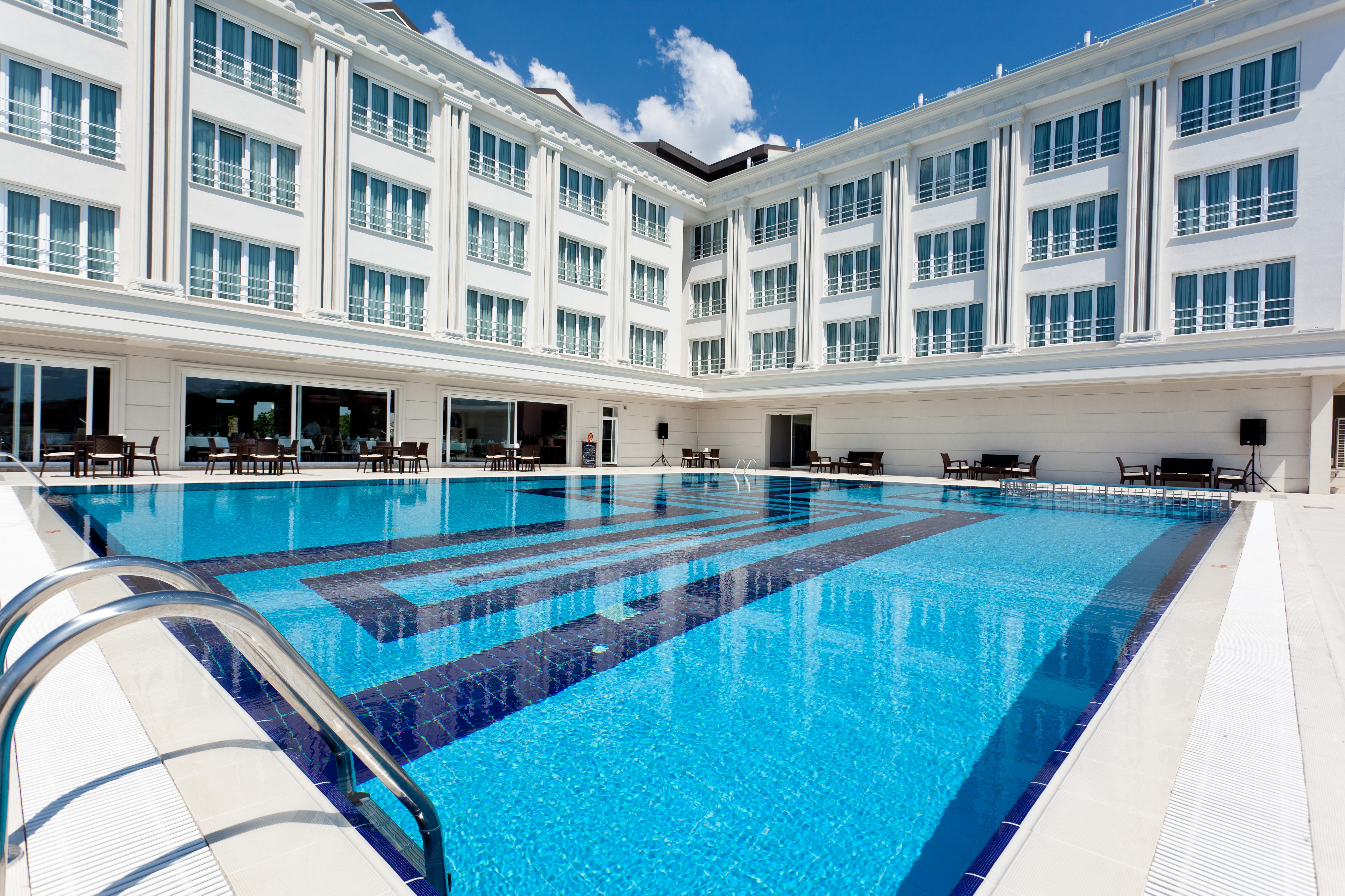 Mercia Hotels & Resorts Бююкчекмедже Экстерьер фото