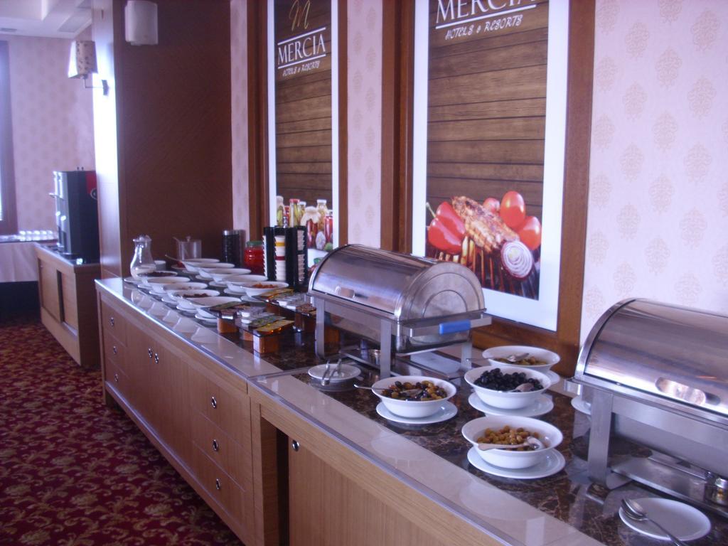 Mercia Hotels & Resorts Бююкчекмедже Экстерьер фото