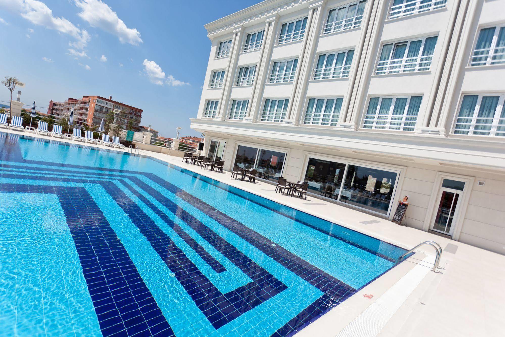 Mercia Hotels & Resorts Бююкчекмедже Экстерьер фото