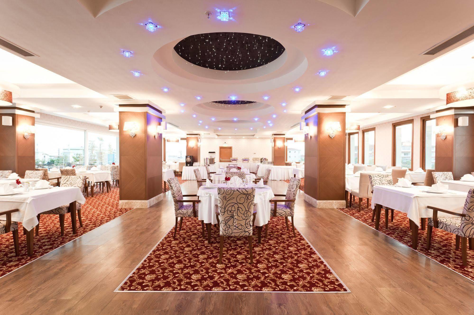 Mercia Hotels & Resorts Бююкчекмедже Экстерьер фото