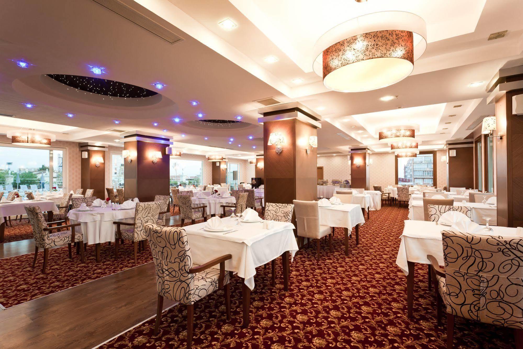 Mercia Hotels & Resorts Бююкчекмедже Экстерьер фото
